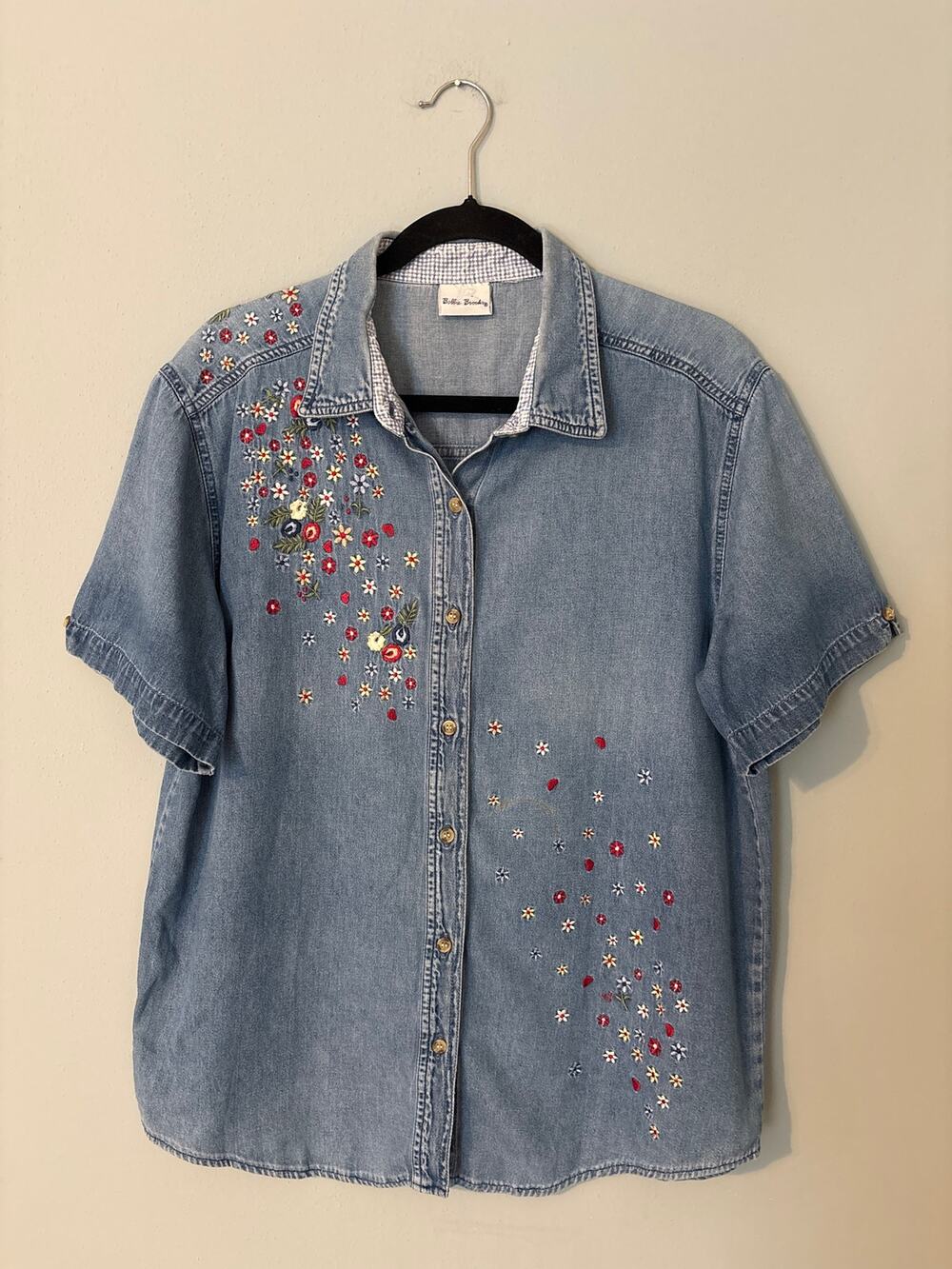 VTG Bobbie brooks embroidered denim button up, women’s size M